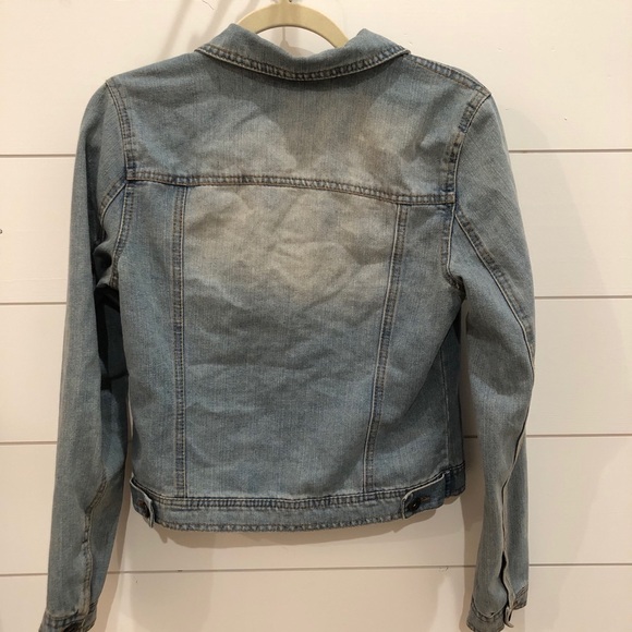 Distressed denim jacket - Picture 3 of 4